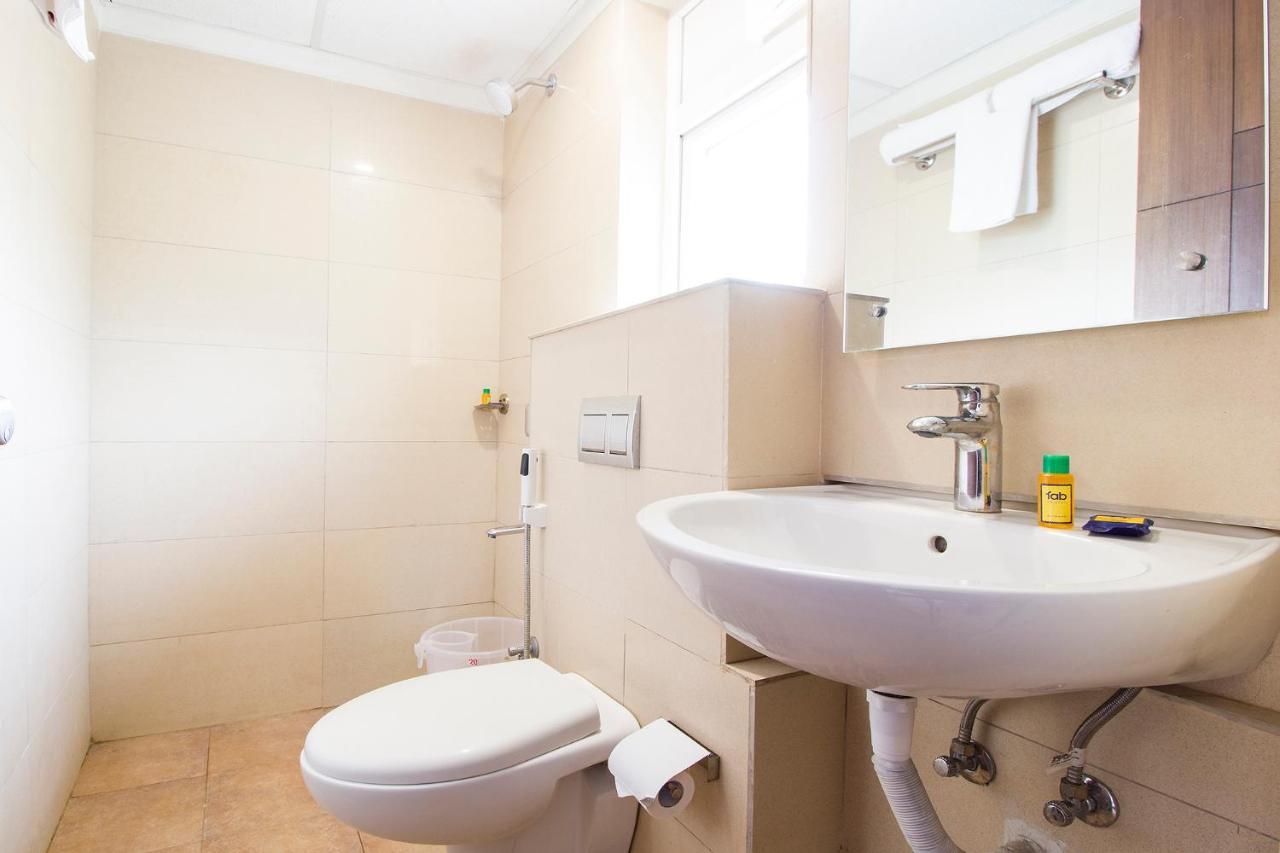 Fabhotel Limestone Suites - 750M From Yashoda Hospitals, Somajiguda Хайдарабад Экстерьер фото