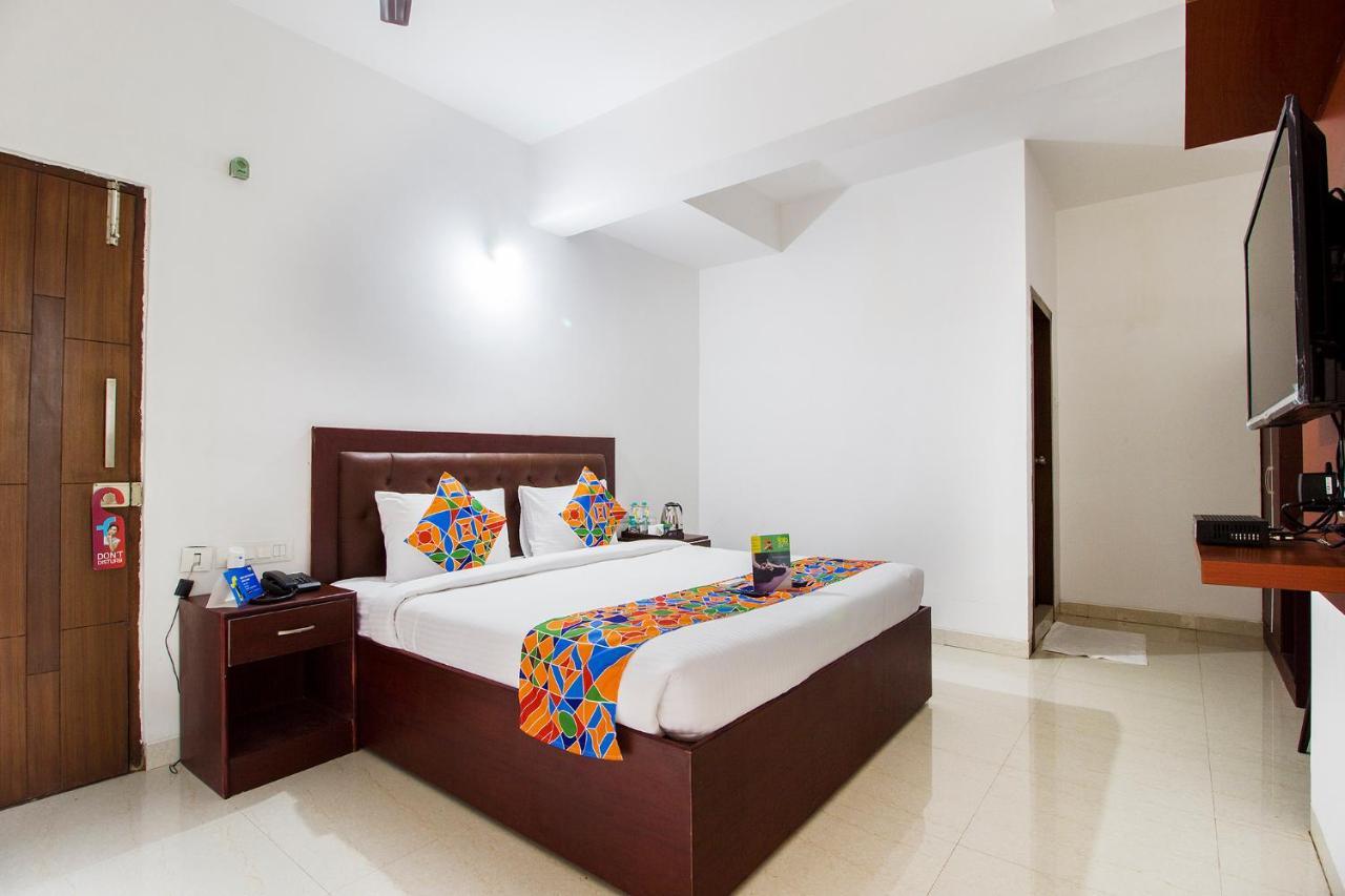Fabhotel Limestone Suites - 750M From Yashoda Hospitals, Somajiguda Хайдарабад Экстерьер фото