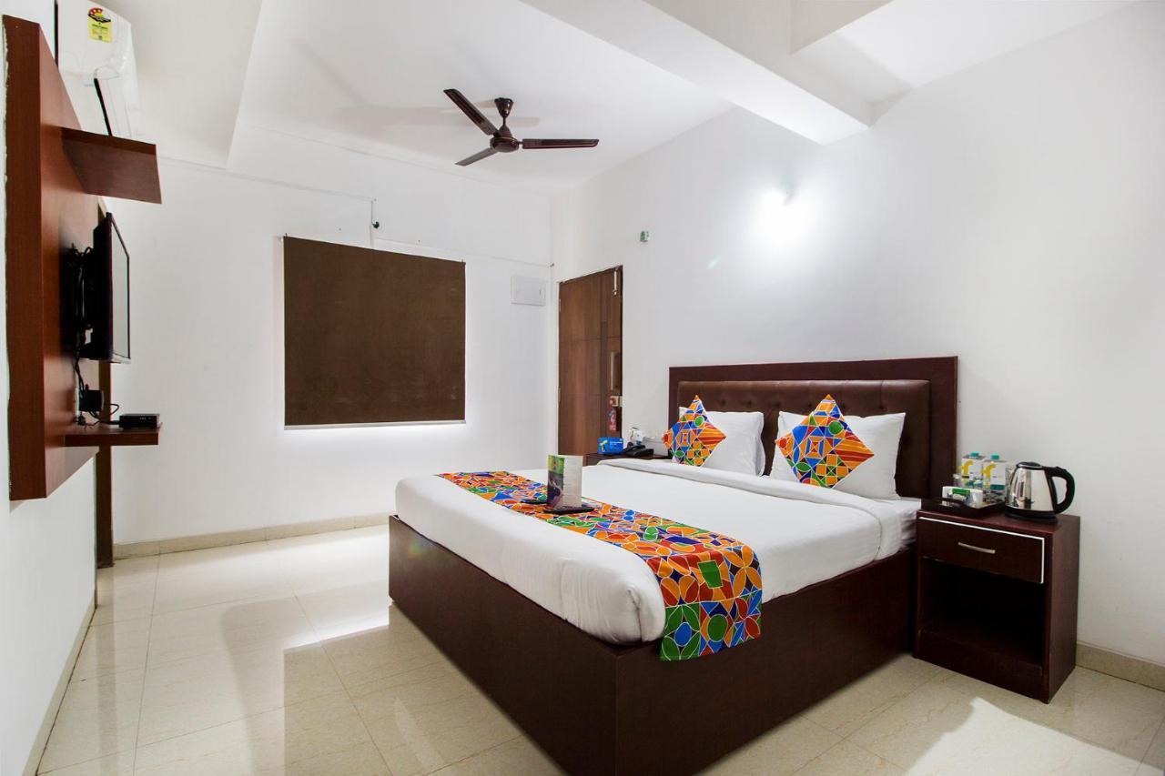Fabhotel Limestone Suites - 750M From Yashoda Hospitals, Somajiguda Хайдарабад Экстерьер фото